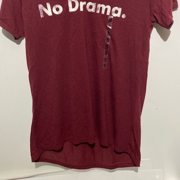 Modern Lux Tee Women's Small Aubergine Graphic No Drama V-Neck Short Sleeve NWT - Picture 2 of 6